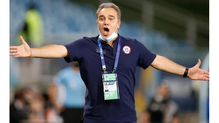 Lasarte avisa que no se guardará nada contra Paraguay en Copa América.