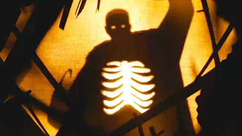 Candyman retornará para inundar tus pesadillas.