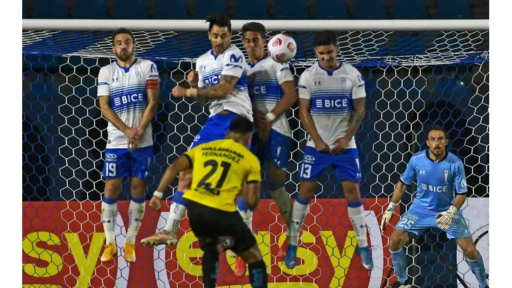 Cruzados y Dragones Celestes repartieron puntos por Copa Chile.