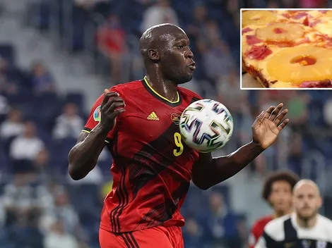 Lukaku le hace la cruz a la pizza con piña y deja la grande