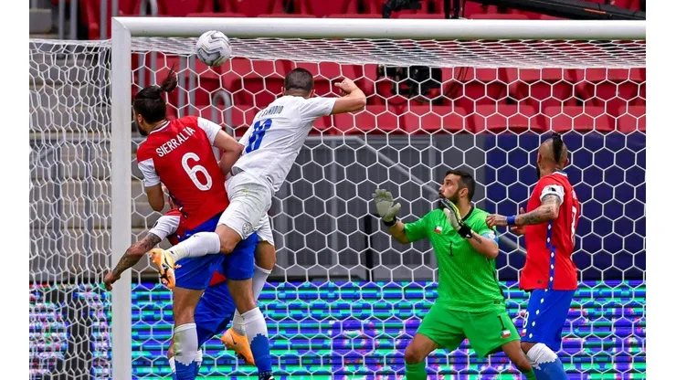 Chile cae por 2-0 ante Paraguay por la Copa América.