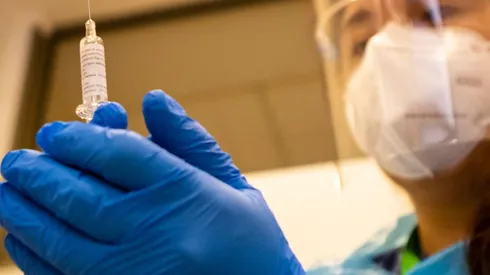 ¿En qué casos no me puedo vacunar contra el Coronavirus?