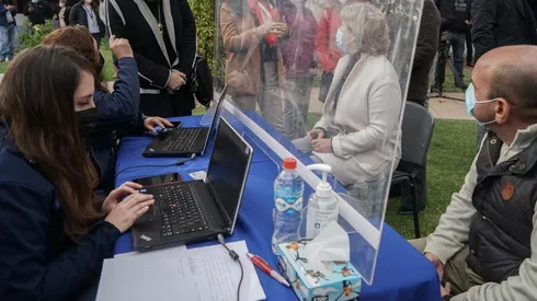 Inscriben a familias para IFE Universal