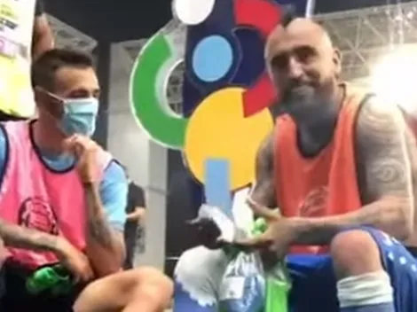 Vidal le confiesa a Vecino la evolución de su rodilla operada