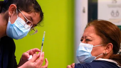 Los rezagados mayores de 20 años también pueden acudir a vacunarse.