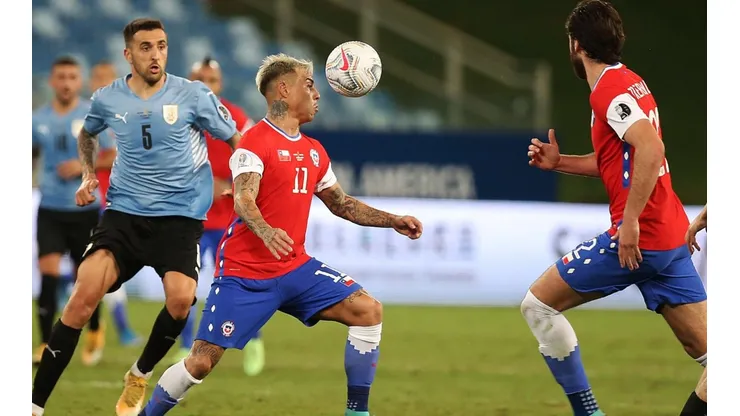 Chile debe sumar ante Paraguay para evitar a Brasil en la siguiente ronda de Copa América.