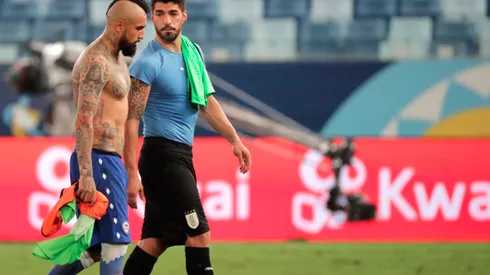 Vidal y Suárez tras el partido