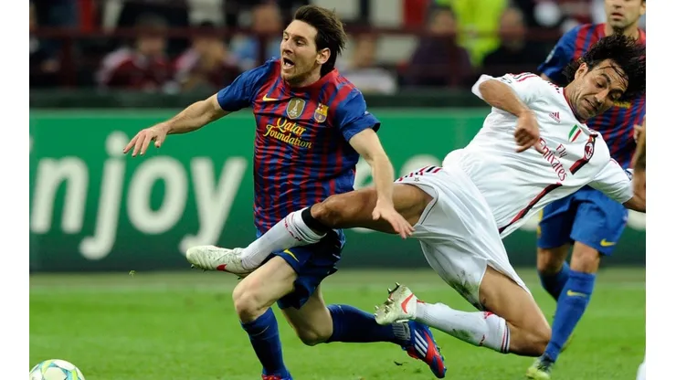Nesta quedó destruido por Lionel Messi pese a que fue él quien turo la patada.