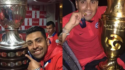 Gonzalo Jara con las versiones Copa América de la Copa América que ganó La Roja.