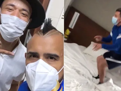 Peluquero publica video con Vidal, Medel y baile arriba de la cama