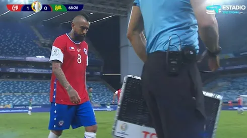 Martín Lasarte explica el cambio de Arturo Vidal