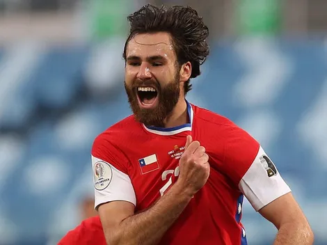 Brereton y la alegría de su madre tras gol con la Roja