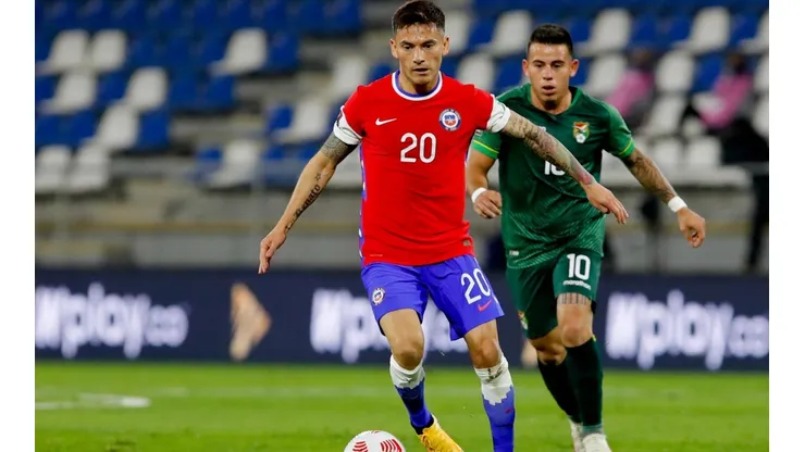 Aránguiz brilla con la Roja ante Bolivia