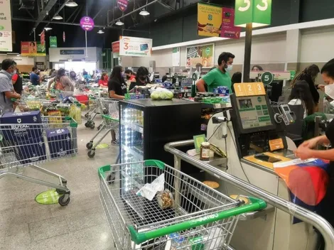 Revisa a qué hora cierran los supermercados este fin de semana