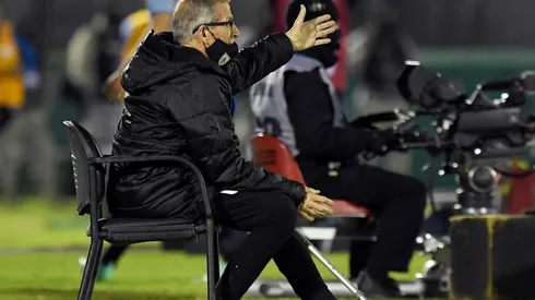 Óscar Washington Tabárez elogió a Lionel Messi.