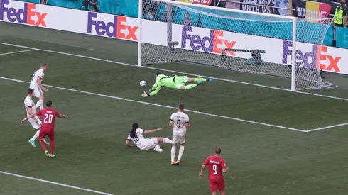 El gol de Yussuf Poulsen a los dos minutos frente a Bélgica