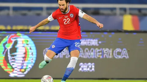 Ben Brereton aparece como titular en la selección chilena ante Bolivia