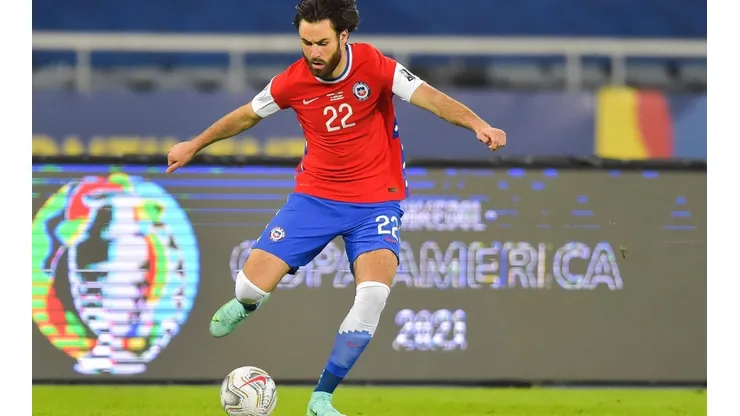 Ben Brereton aparece como titular en la selección chilena ante Bolivia
