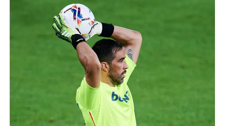 Dani Martin elogia el papel que cumple Claudio Bravo en el Betis