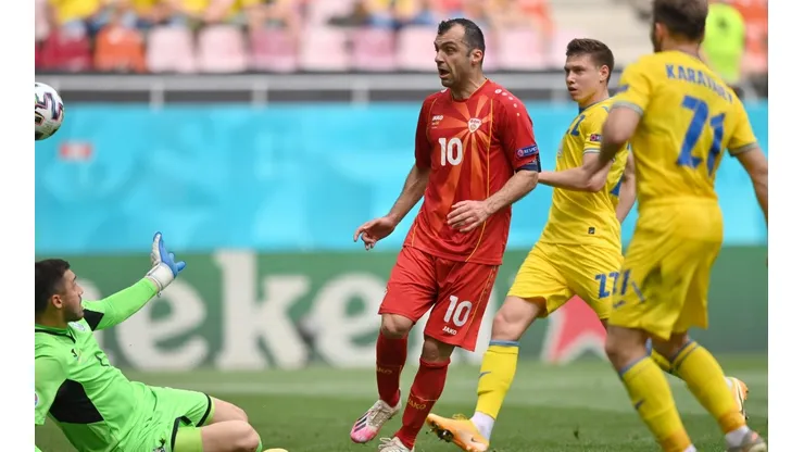 Pandev marcó, pero su gol fue anulado
