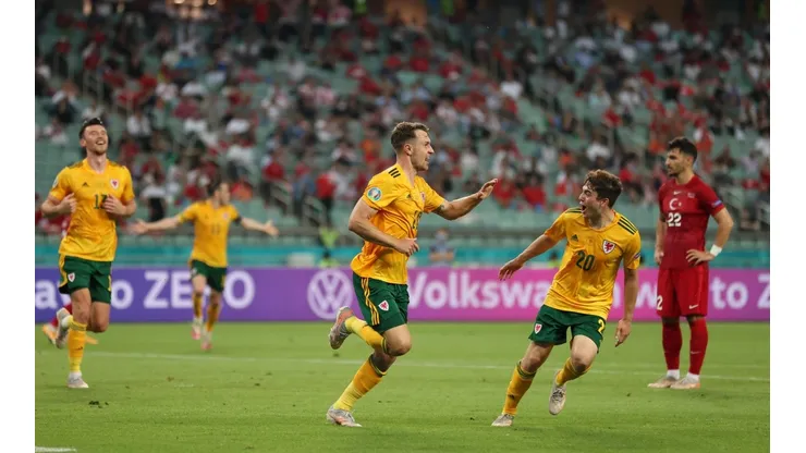 Aaron Ramsey celebra el primer gol del partido