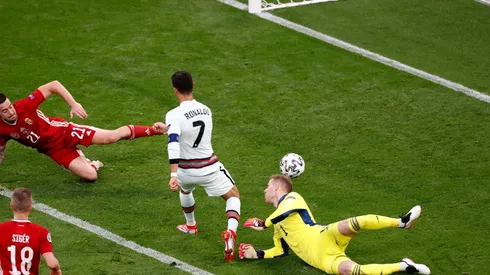 CR7 se lució marcándole dos goles a Hungría en la Eurocopa.