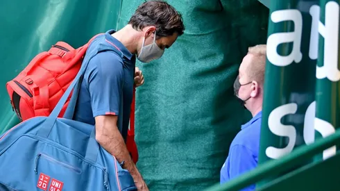 Roger Federer sale decepcionado tras caer ante Auger Aliassime