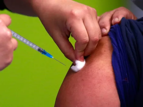 ¿Cuándo se vacunan los menores de 18 años?