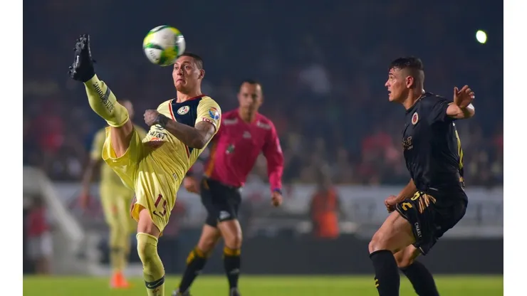 Nico Castillo tuvo un paso para el olvido en el América mexicano