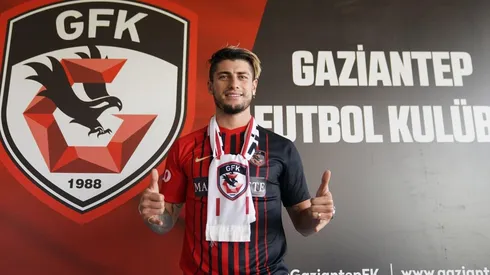 Ángelo Sagal presentado en el Gaziantep de Turquía