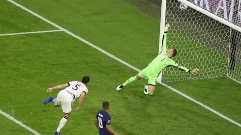 Hummels la metió en su propio arco frente a Francia