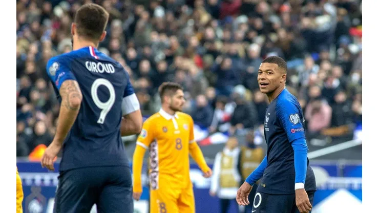 Giroud había reclamado que no le llegaban balones de sus compañeros