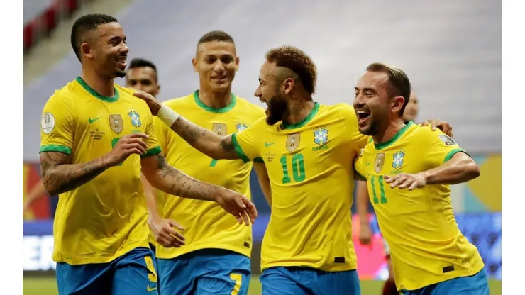 Neymar marcó uno de los goles de Brasil en la victoria sobre Venezuela