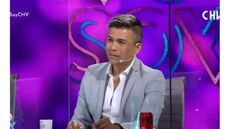 El cantante participó como jurado en el programa de Talentos.