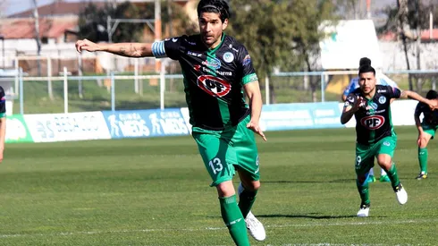 El Loco Abreu defendió los colores de Puerto Montt en 2017