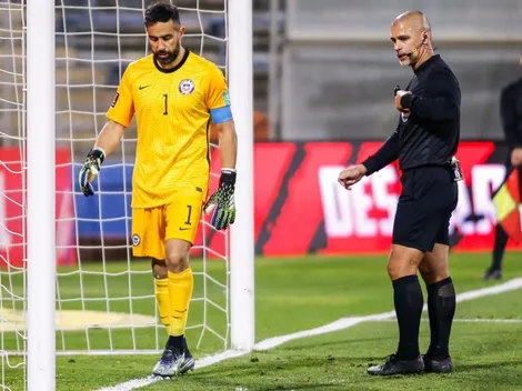 Javier Castrilli destroza a Eber Aquino e insiste que no fue penal