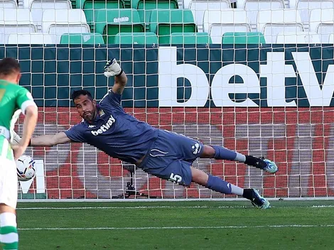 Pellegrini le levantó a Claudio Bravo al Sevilla
