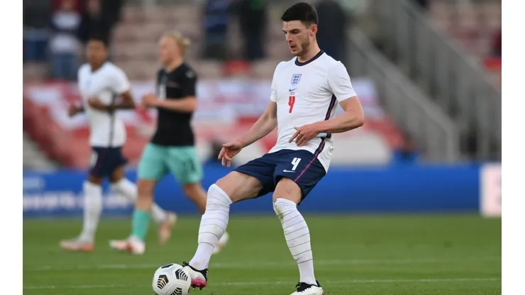 Declan Rice pelea por un puesto en la titularidad de Inglaterra