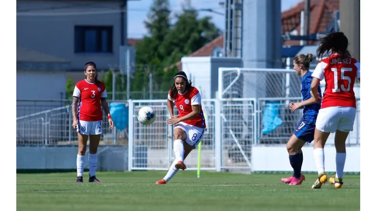 Chile jugó un buen primer tiempo, pero se desdibujó en la segunda parte.