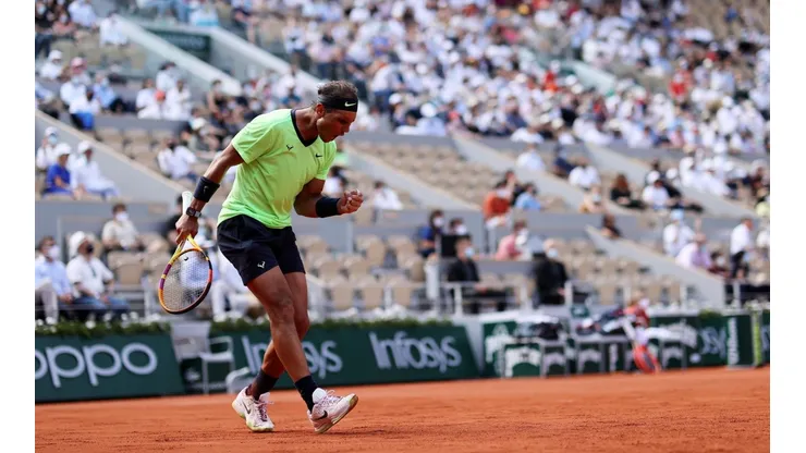 Rafa Nadal celebrando, como siempre, en París