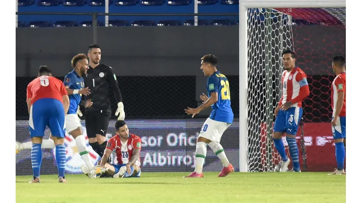 Brasil se pone en ventaja rápidamente frente a Paraguay.