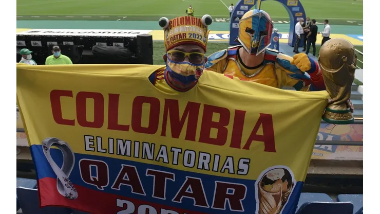 Hinchas regresan a las canchas en Colombia
