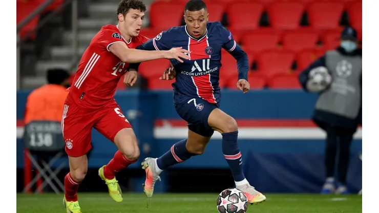 Mbappé enfrentando al Bayern Munich en Champions League