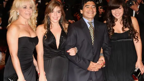 Giannina Maradona dispara contra sus hermanos por herencia del 10