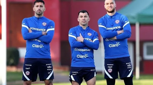 Maripán, Medel y Sierralta pueden ser titulares ante Bolivia.