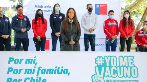 El emotivo llamado fue realizado desde el Estadio Nacional, junto a grandes exponentes del Team Chile.