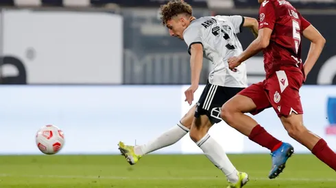 Arriagada volvió a anotar en el final del partido