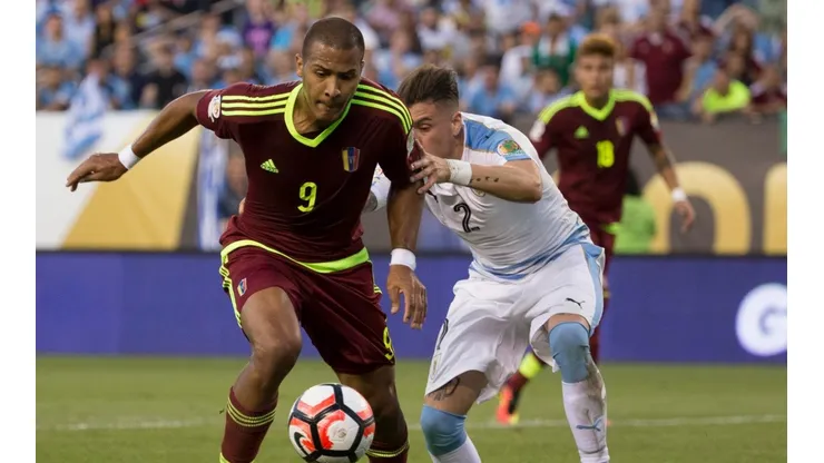Venezuela recibe a los charrúas por la octava fecha.