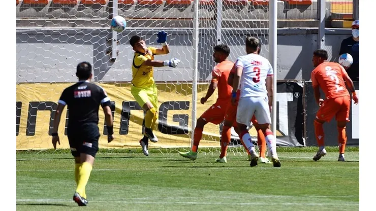 Hugo Araya fue una figura trascendental en la igualdad entre Magallanes y Cobreloa en San Bernardo