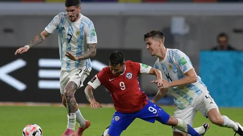 Jean Meneses asegura que si no le ganan a Bolivia de nada sirve el empate ante Argentina